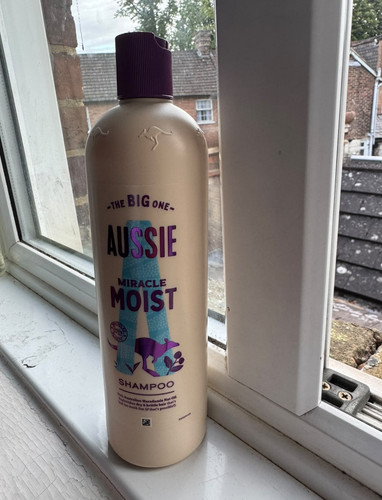 Aussie miracle moist - aussie,